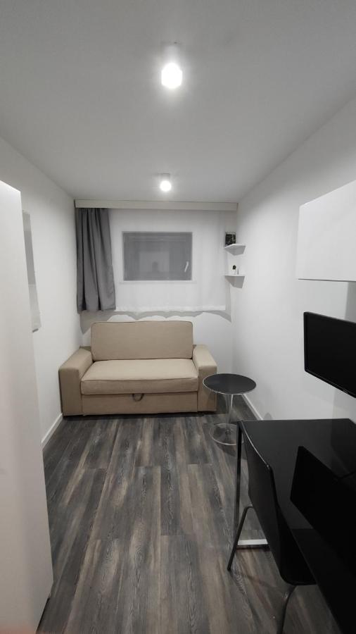 Środa ŚląskaMetro-House 24H --Fakturavat--公寓 外观 照片