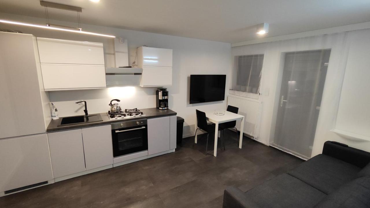 Środa ŚląskaMetro-House 24H --Fakturavat--公寓 外观 照片