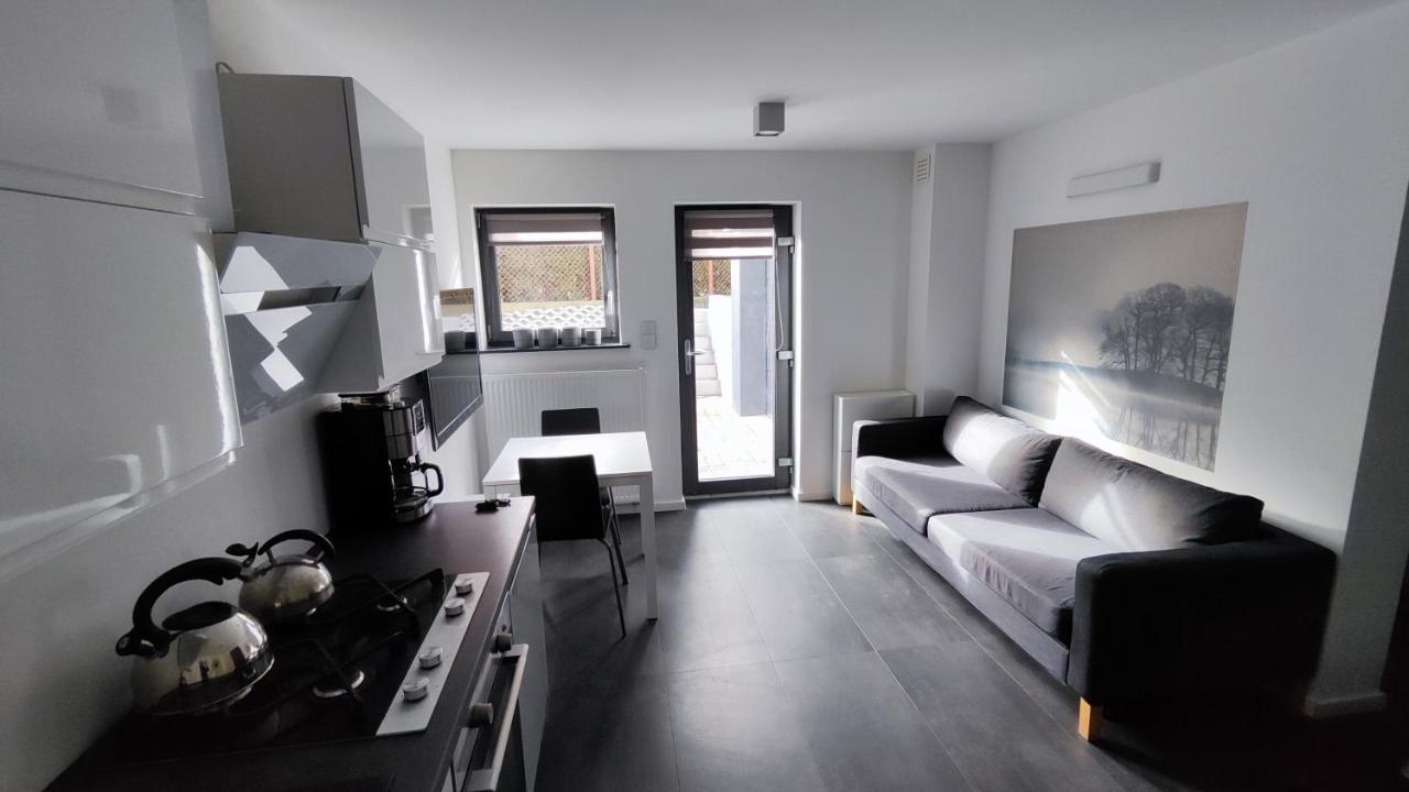 Środa ŚląskaMetro-House 24H --Fakturavat--公寓 外观 照片