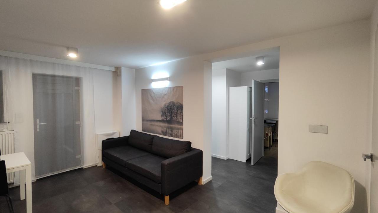 Środa ŚląskaMetro-House 24H --Fakturavat--公寓 外观 照片