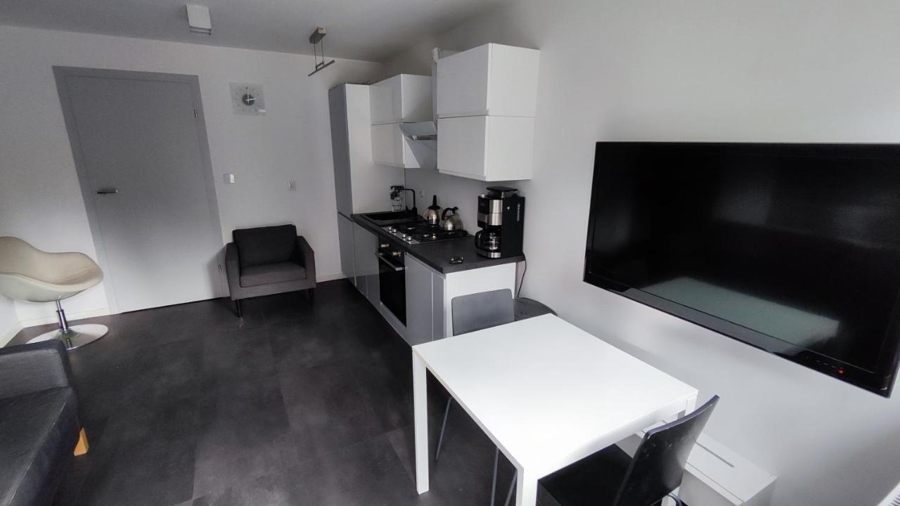 Środa ŚląskaMetro-House 24H --Fakturavat--公寓 外观 照片